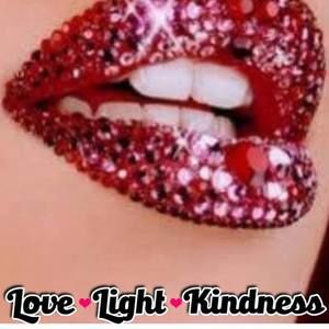 Meet your Posher, Hala